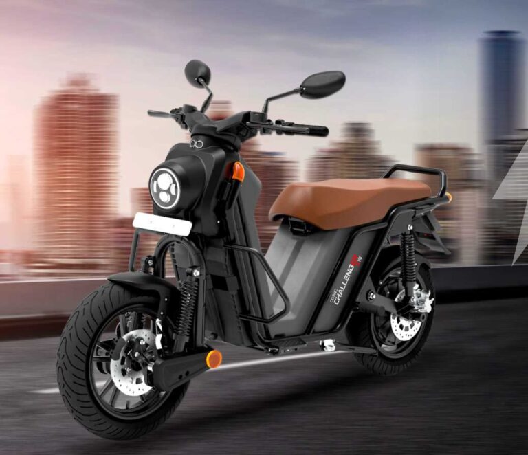 Moto Électrique vs Moto Thermique : Comparaison des Coûts Réels